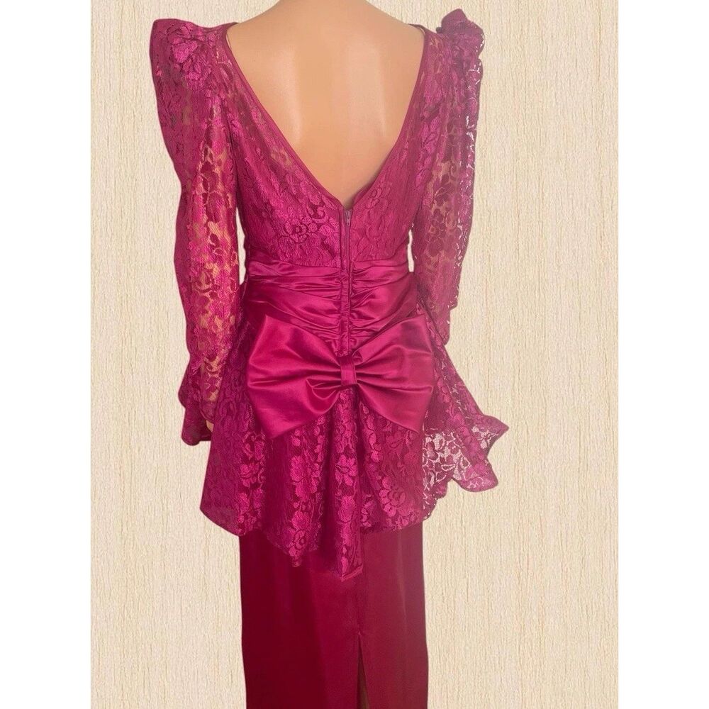 Vintage lace UNION USA made Sz 16 Burgundy peplum gown